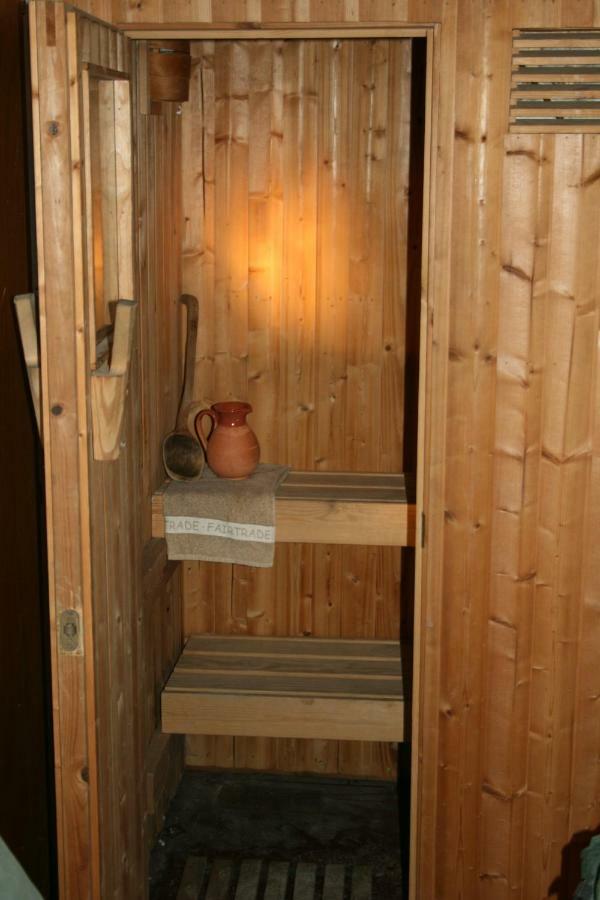 Chalet Miravidi, Montchavin-La Plagne, Jacuzzi & Sauna Ngoại thất bức ảnh